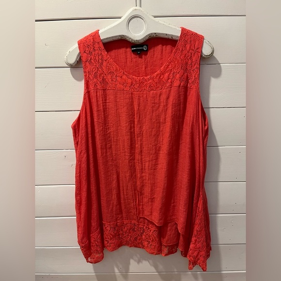 CLAIRE FRANCE – Sleeveless Coral Tunic Top with Lace Trim (Size 2X) - Picture 7 of 9